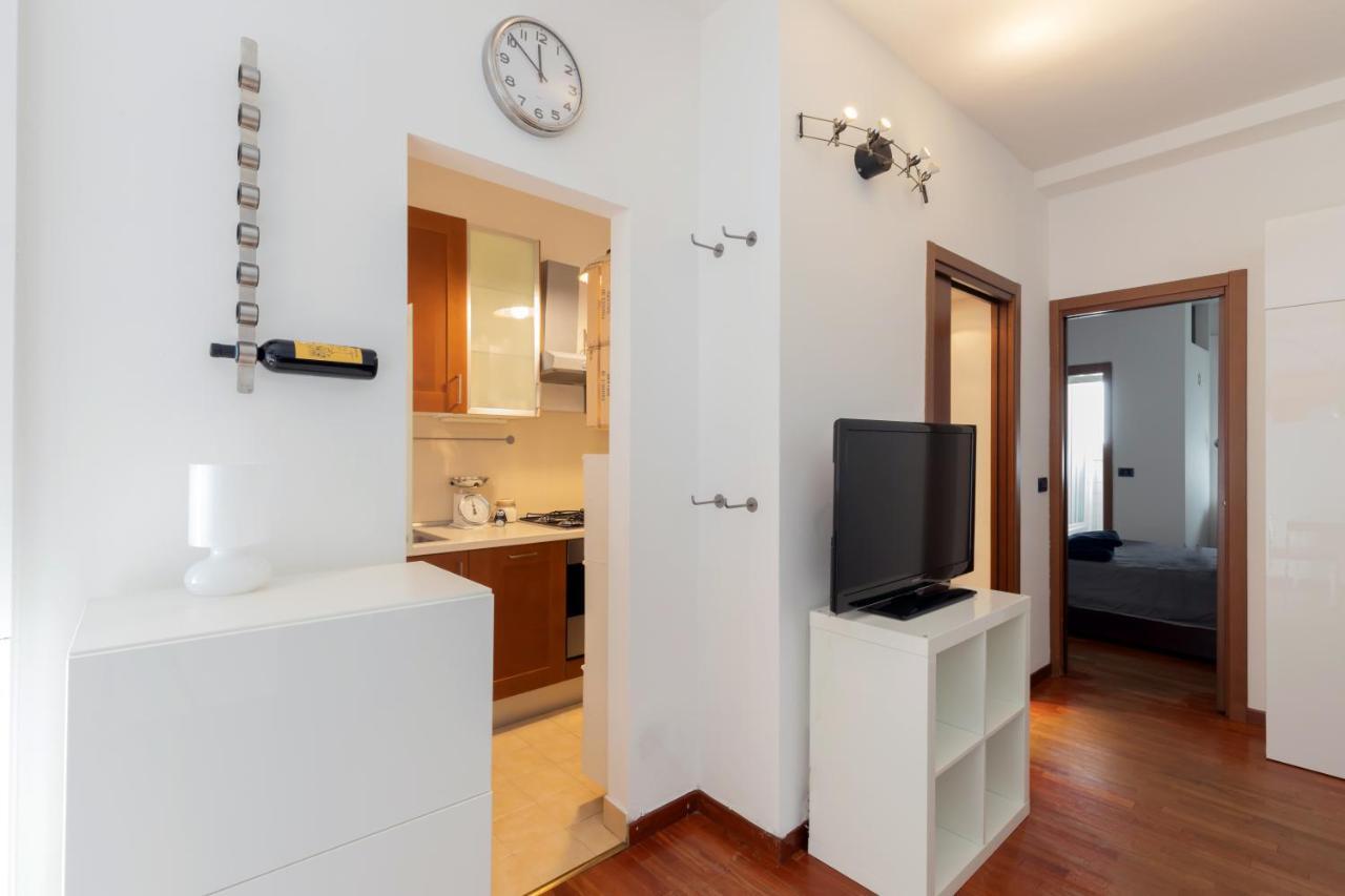Terrace At 20 Minutes From Duomo - Homeunity Μιλάνο Εξωτερικό φωτογραφία